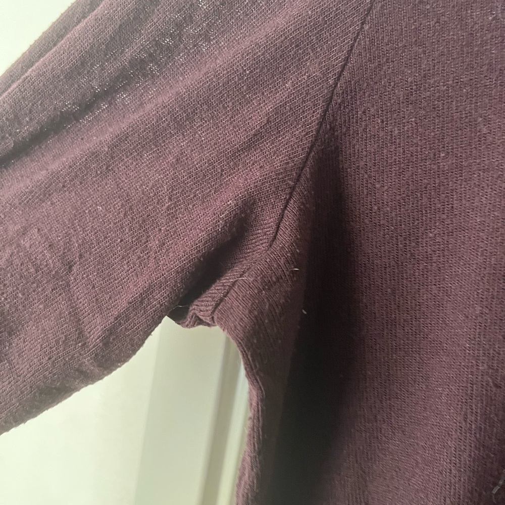 Alo Yoga Glimpse Long Sleeve Top W3499R Oxblood large gym
Fitness - Picture 4 of 5